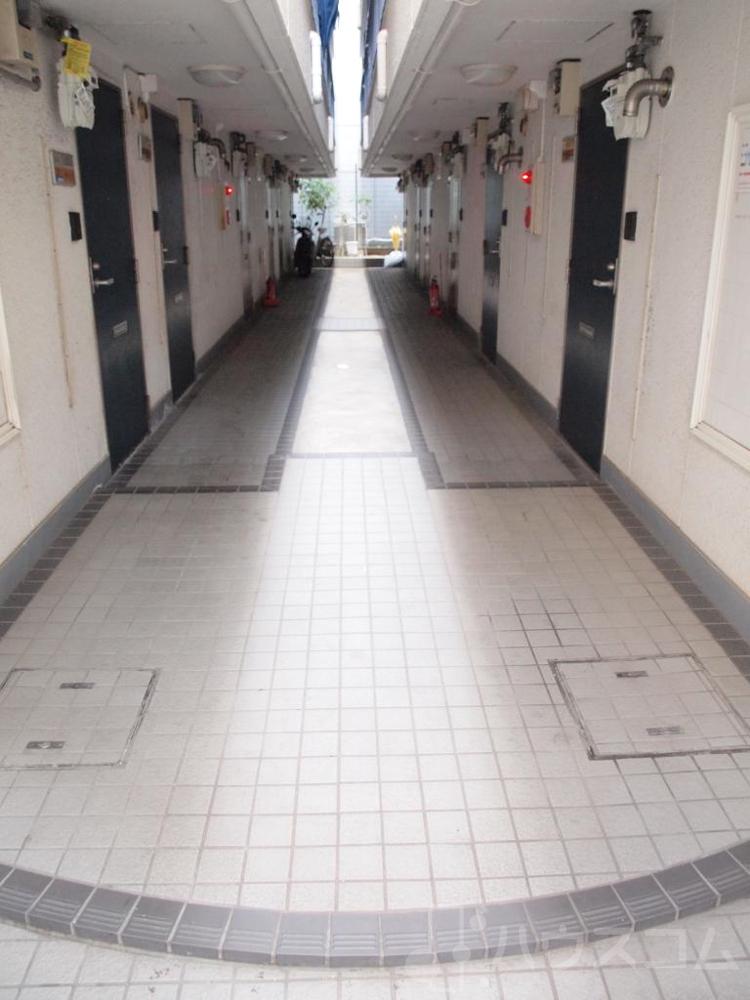 3/7 エントランス