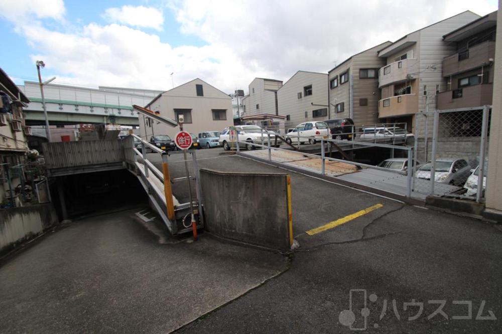 26/30 駐車場
