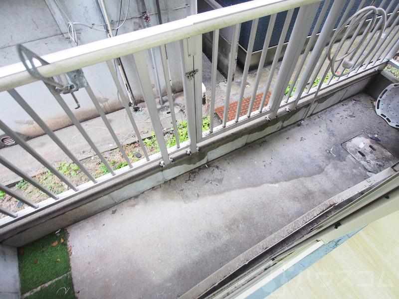 16/27 バルコニー