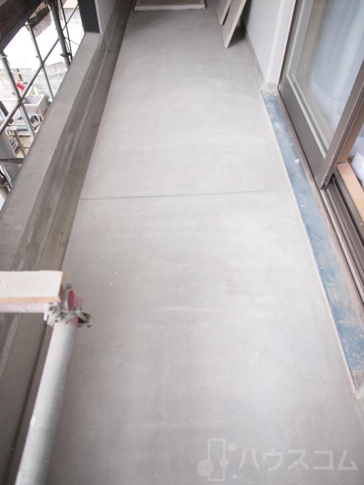 14/28 バルコニー