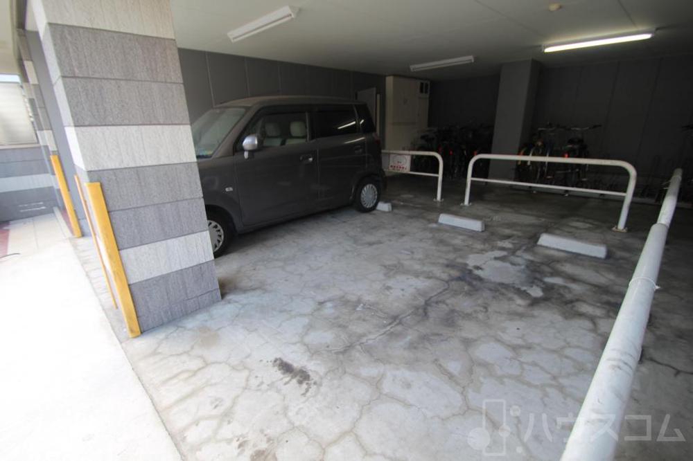 3/5 駐車場