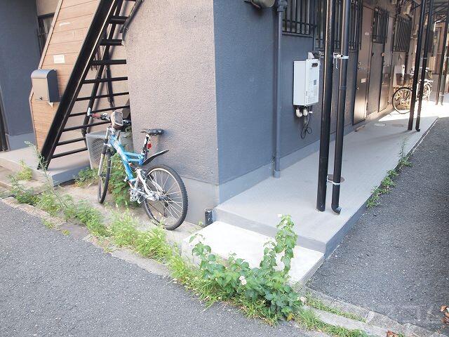 22/30 エントランス