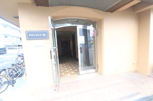 3/4 エントランス