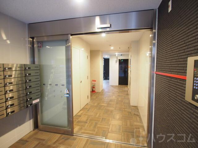 2/5 エントランス