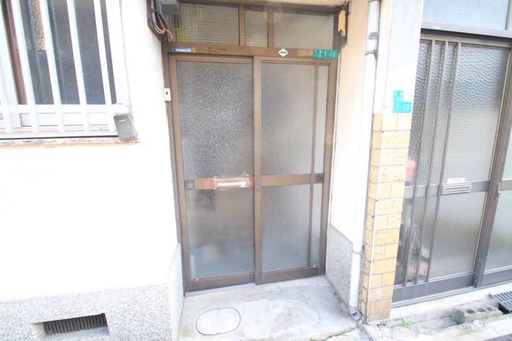 25/30 エントランス