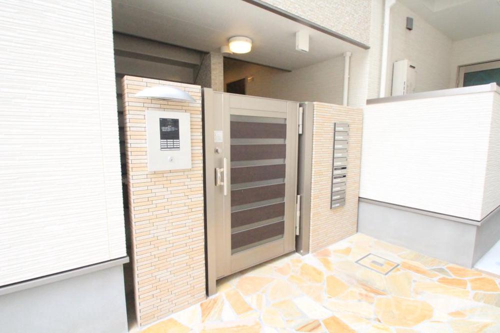 3/7 エントランス