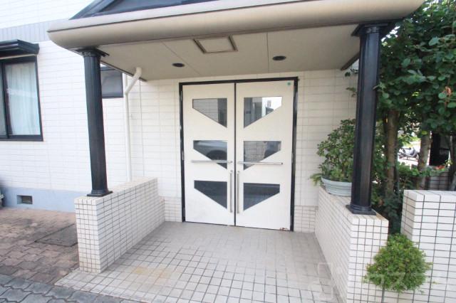 3/8 エントランス