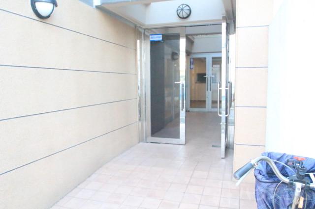 28/30 エントランス