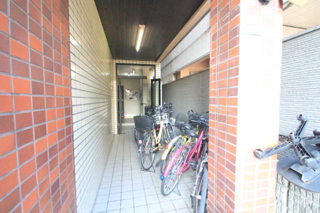 20/29 エントランス