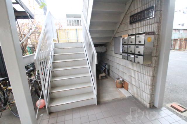 3/8 エントランス