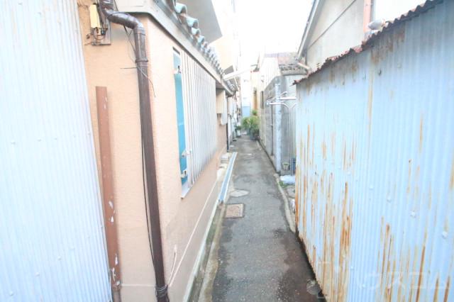 22/30 エントランス