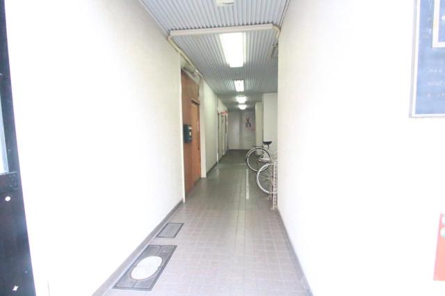 2/4 エントランス