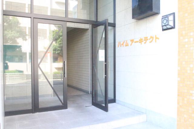 2/4 エントランス