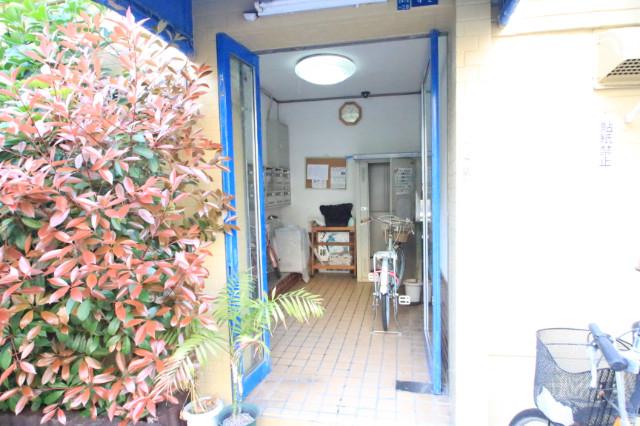 22/30 エントランス