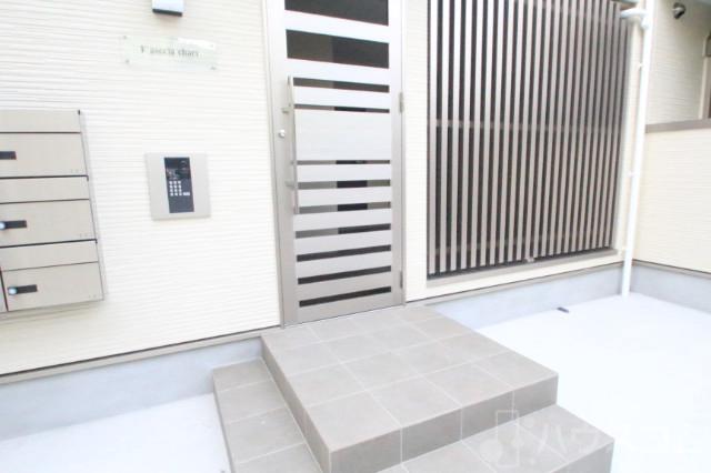 28/30 エントランス