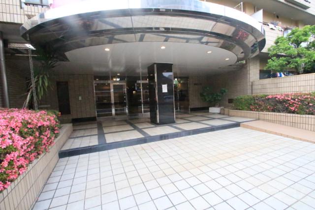 2/5 エントランス