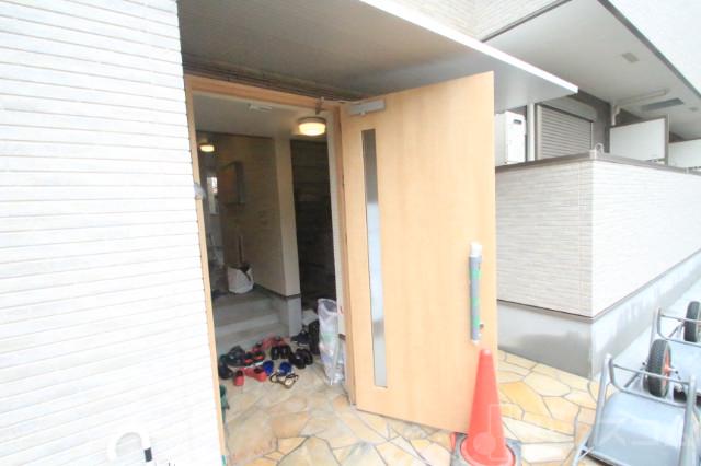 2/5 エントランス