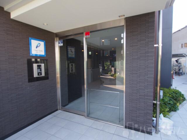 2/5 エントランス