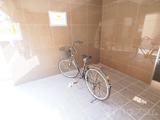 25/30 エントランス