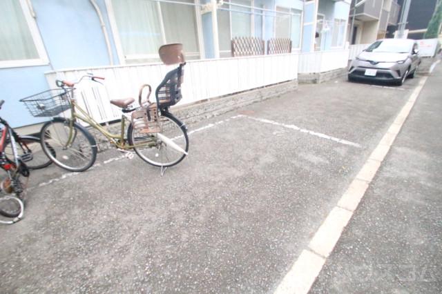 26/30 駐車場