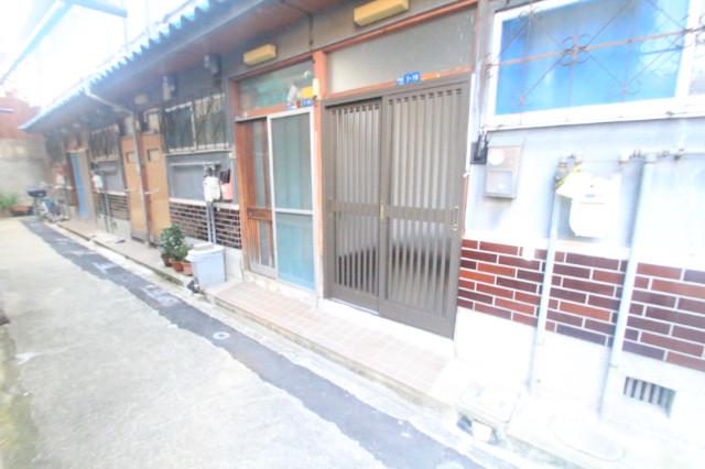 22/30 エントランス