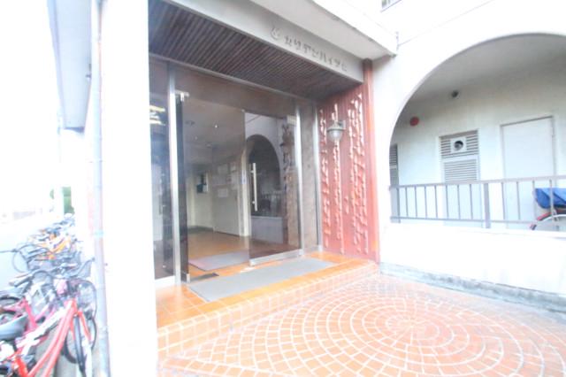 25/30 エントランス