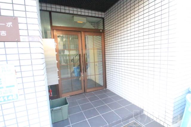 3/7 エントランス