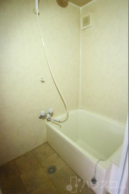 13/29 浴室