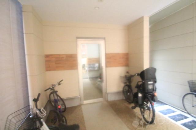 2/4 エントランス