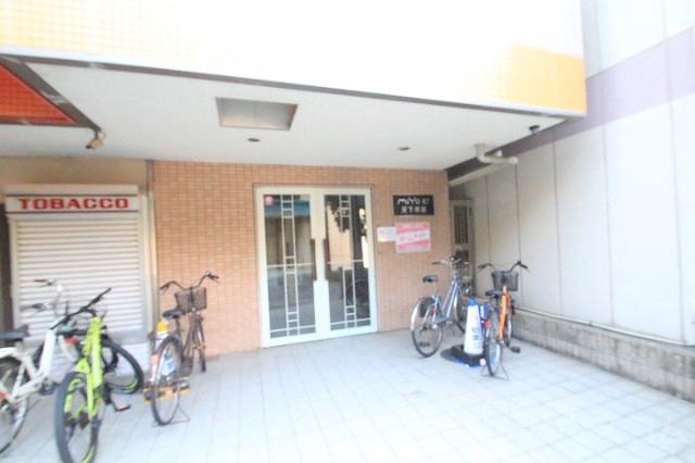 2/4 エントランス