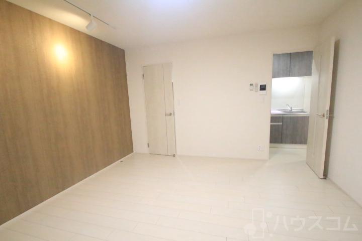 26/30 エントランス