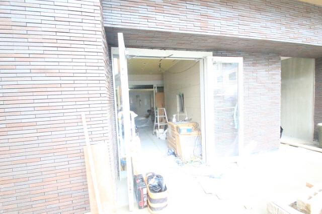 26/30 エントランス