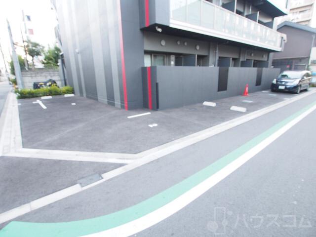26/30 駐車場
