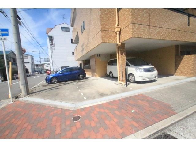 3/6 駐車場