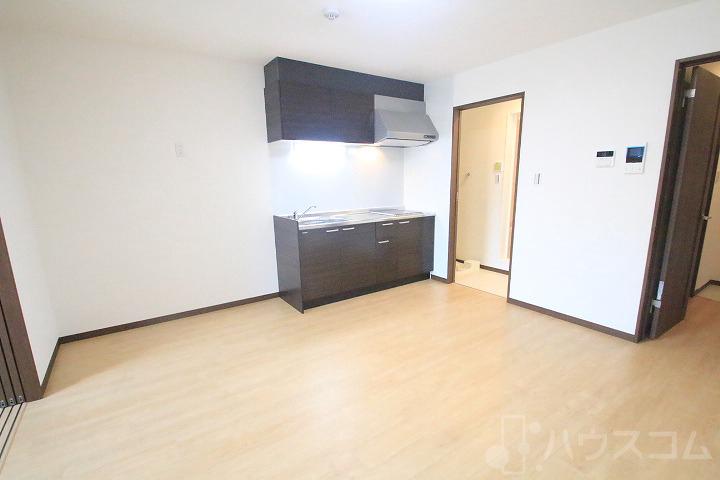 27/30 エントランス