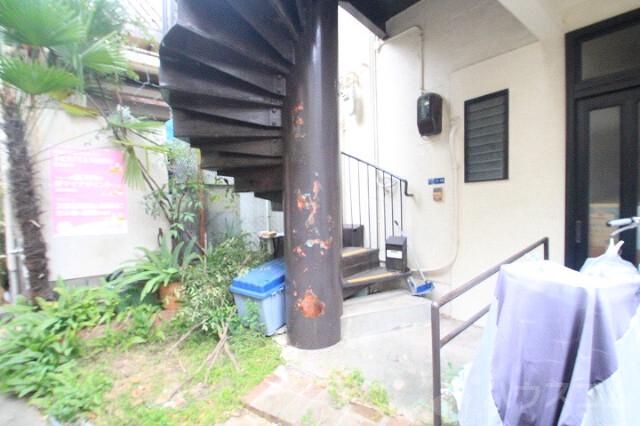 3/7 エントランス