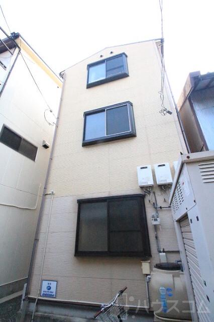 2/30 外観