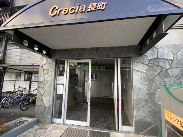 24/30 エントランス