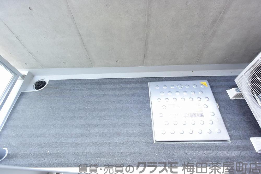 21/30 バルコニー