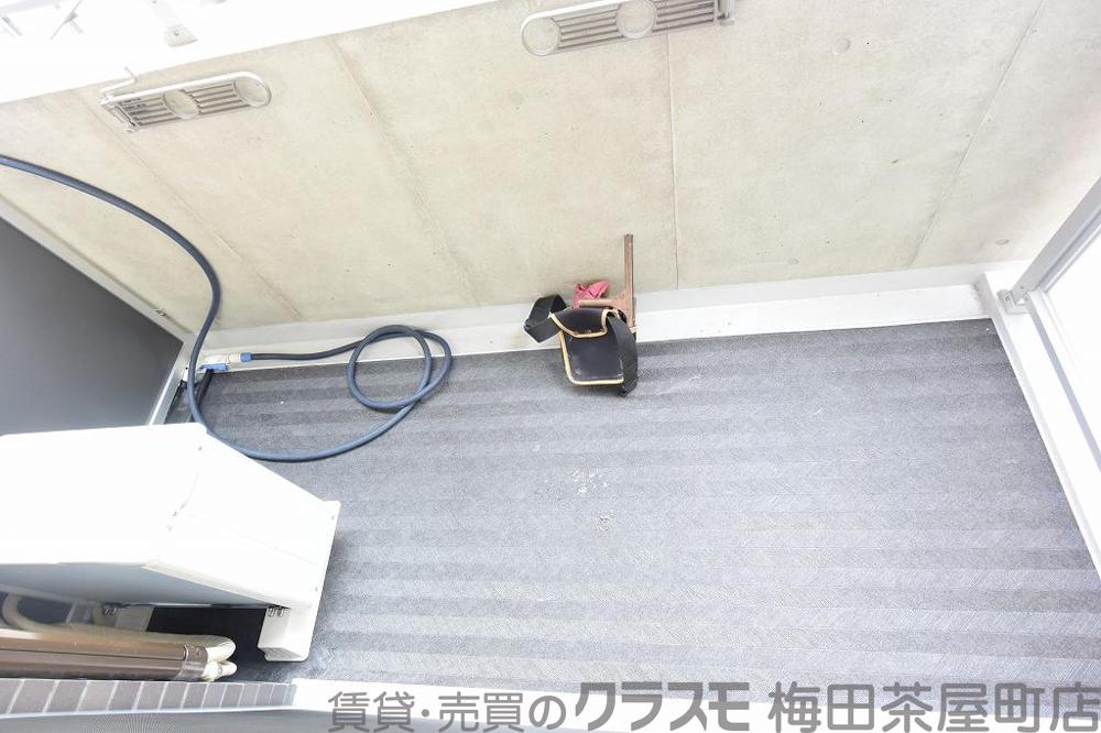 21/30 バルコニー