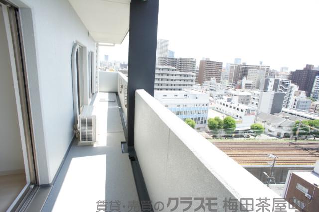 21/30 バルコニー