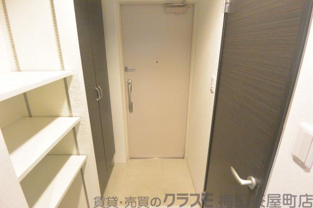 14/30 玄関
