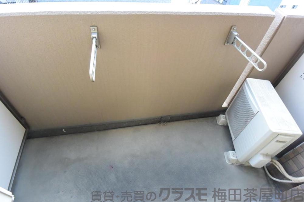 21/30 バルコニー