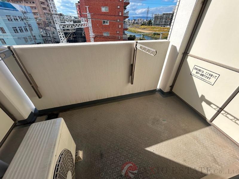 20/30 バルコニー