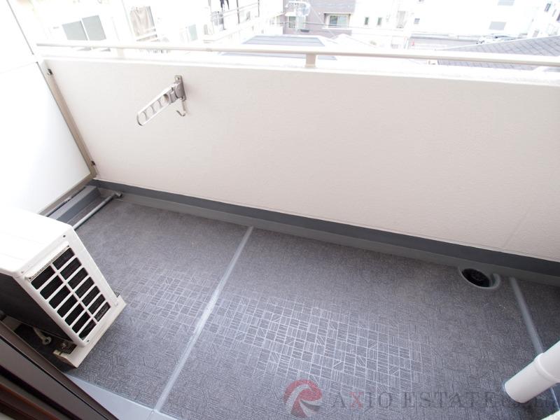 23/30 バルコニー