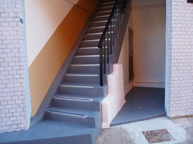 26/30 エントランス