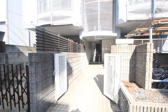 3/7 エントランス