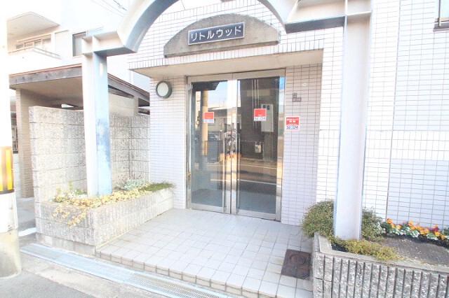 2/5 エントランス