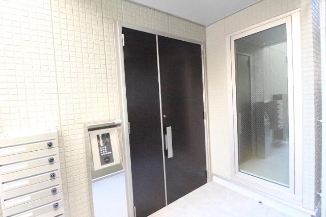 2/5 エントランス