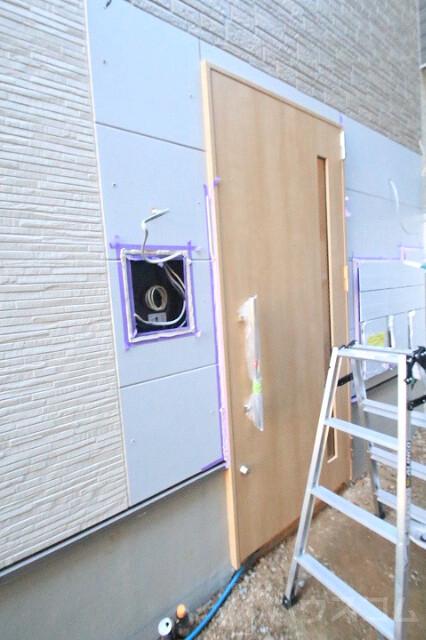 24/30 エントランス